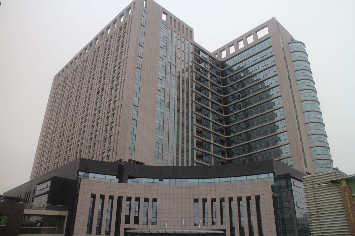 陽(yáng)江市人民醫(yī)院新住院大樓手術(shù)部、一體化數(shù)字化手術(shù)室裝備設(shè)施安裝